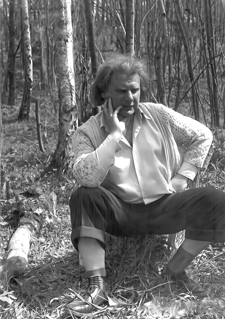 Художник Станислав Лисенков